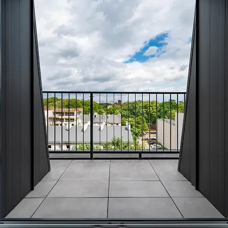 Targowa Rooftop View By Bookinghost * Łódź